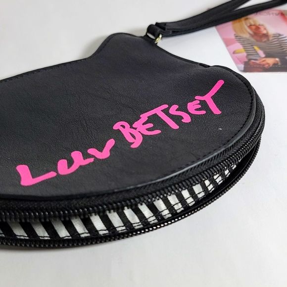 Betsey Johnson Purse BRAND NEW ☆with the 🏷tags! - Picture 5 of 11